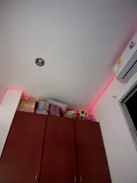 Stripchat Best live sex cam show of Shara_dreams