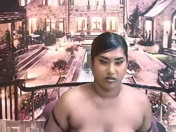 Stripchat Live Sex Cam of IndianChocolatepie4u