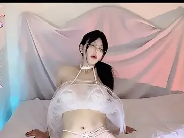 Stripchat Sex Cam of Irene---