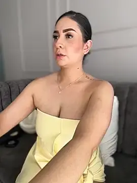 Stripchat Adult Webcam of GabriellaFerrer