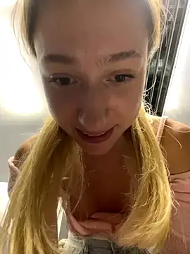 Stripchat Best Webcam of Lia__Love