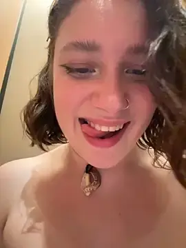 Stripchat Live Sex Cam of lucy-joy